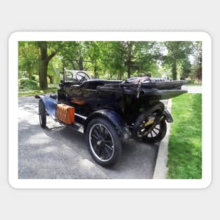 Cars - Model T With Luggage Rack Sticker